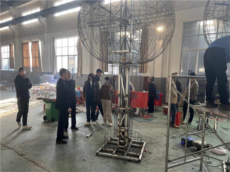 省廳領(lǐng)導(dǎo)蒞臨工廠，共賞彩燈文化魅力